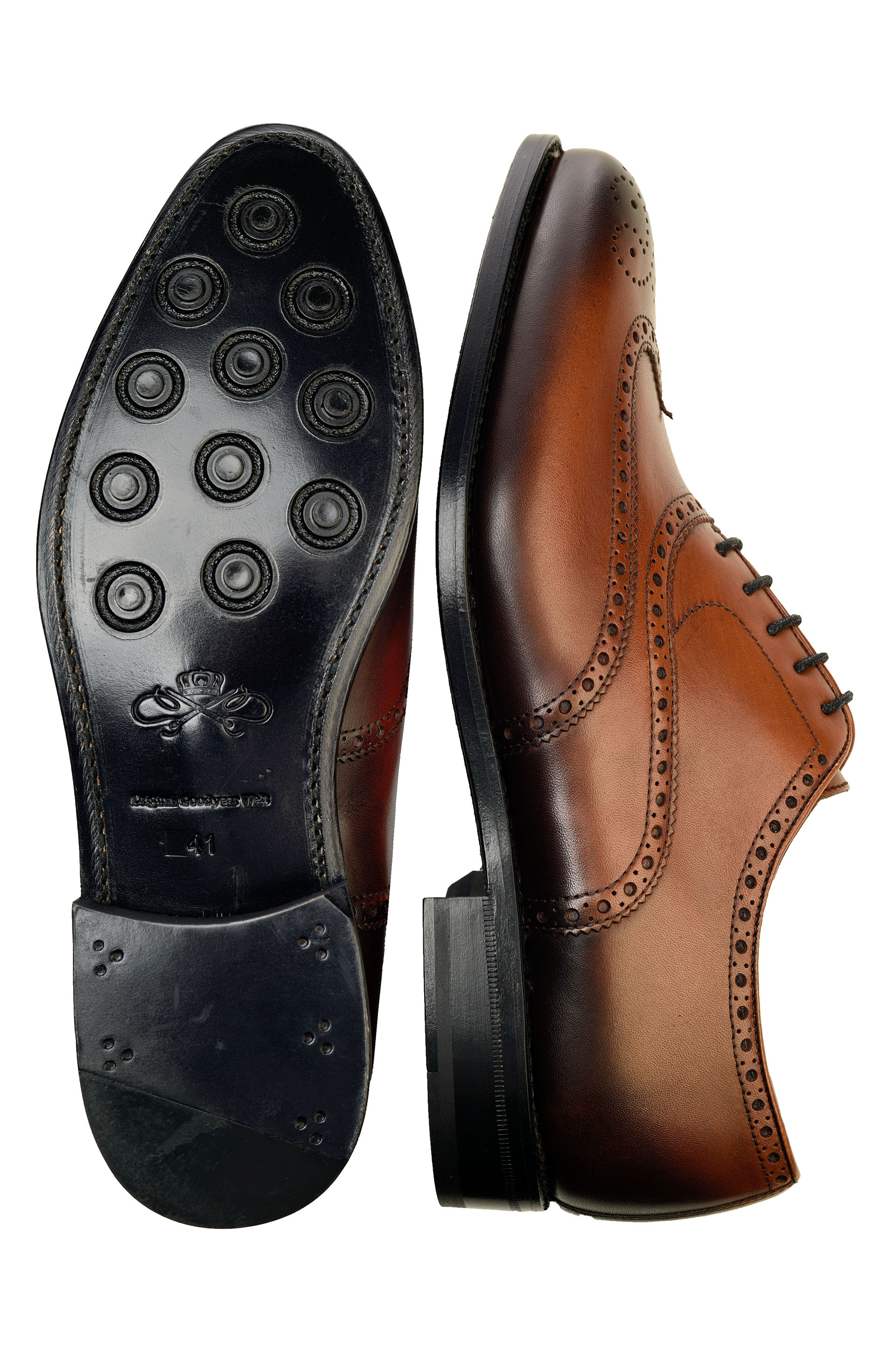 Dominant Lodging Requirements Pantofi Oxford Brodati | Tudor Tailor