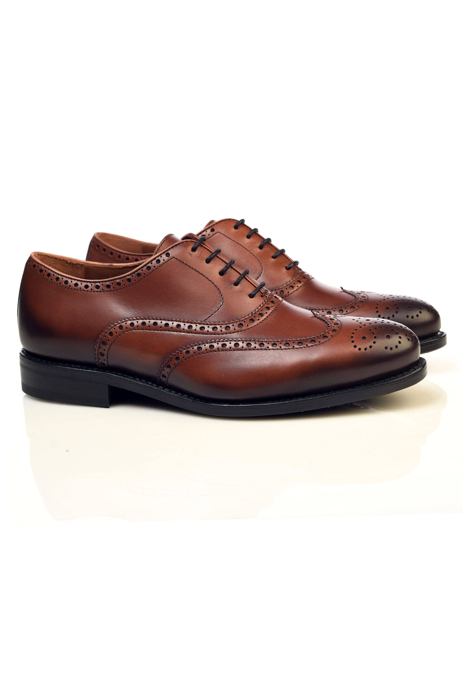 Dominant Lodging Requirements Pantofi Oxford Brodati | Tudor Tailor